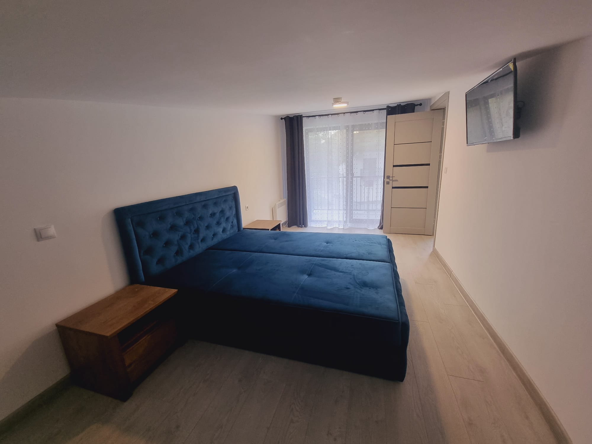 425b9dc6-9f78-4581-be59-c9589d3695fc