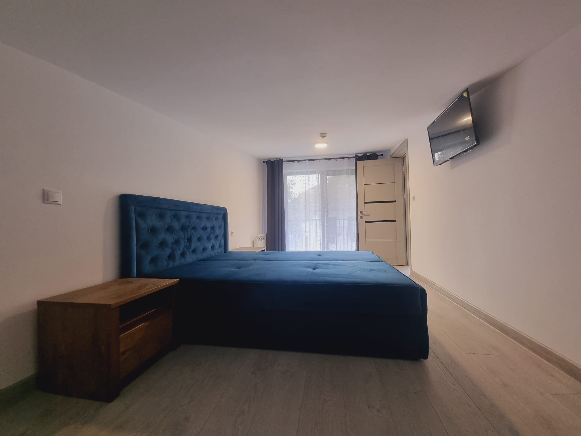 7f25102a-248d-4223-a58d-9ad94c5e8978