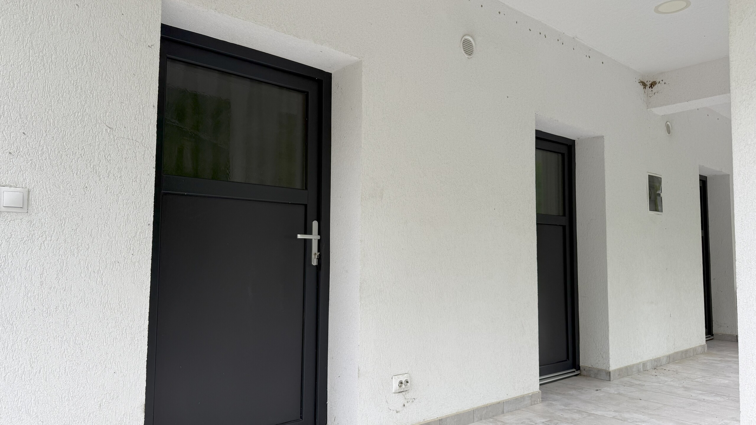 bai_exterioare_2_cropped